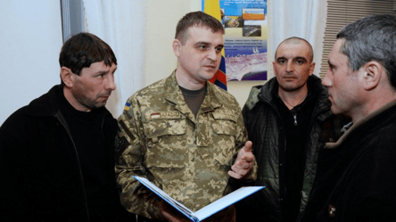 Бронювання чоловіків без обліку в ТЦК — адвокат висловився - 285x160