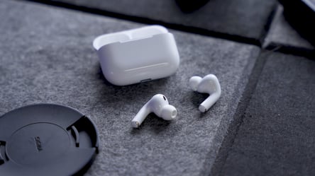 Нові AirPods отримають вбудовані камери, але не для фото - 285x160