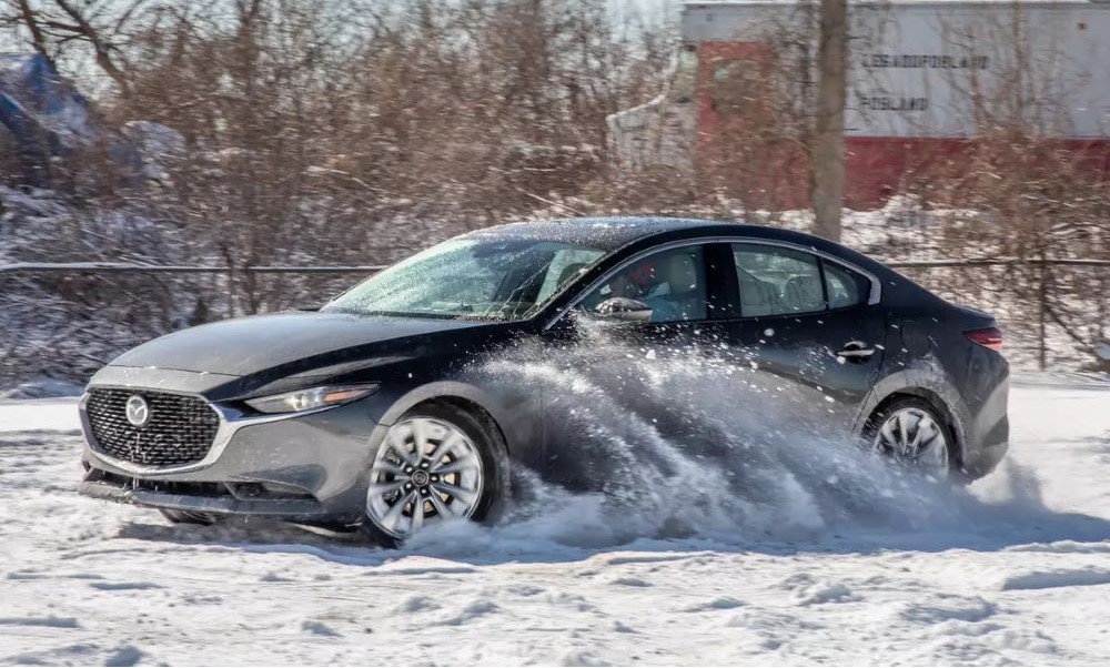 Шість доступних люксових авто, які витримають будь-яку погоду - фото 2