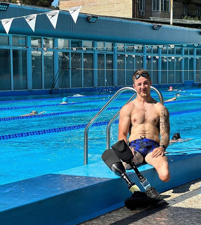 Ветеран войны и новый "Холостяк" Александр Терен планирует писать продолжение своей автобиографии - фото 3