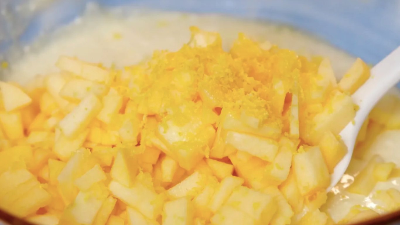 рецепт сніданку з сиром та яблуками