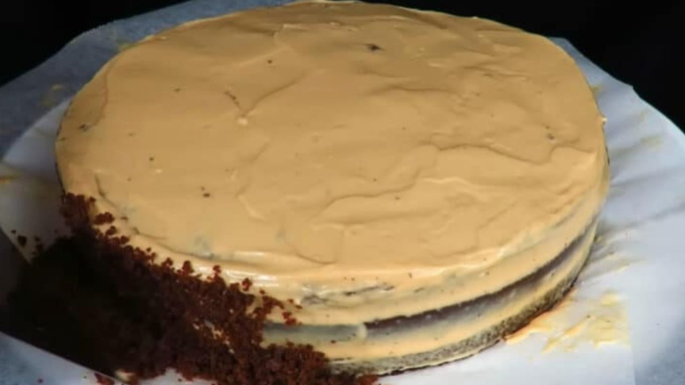 швидкий рецепт вологого та ніжного торта "три склянки" 