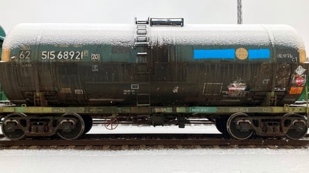 Следом за кораблем: в Эстонию не пропустили поезд из рф с надписью "русский мир" - 285x160