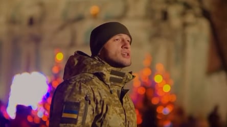 Прикордонники у Києві заспівали "Щедрика" — зворушливе відео - 285x160