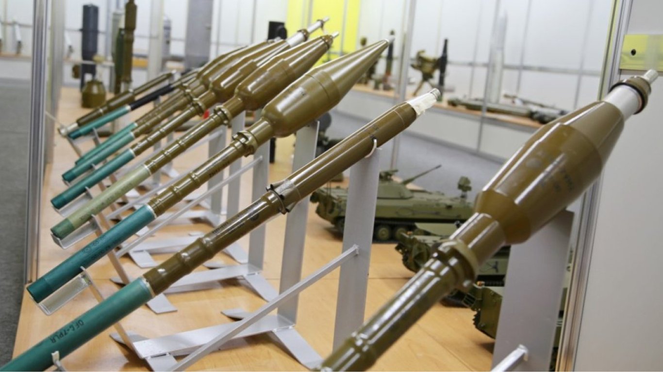 Експрем'єр Болгарії розповів, яку суму вдалося заробити країні на зброї для України