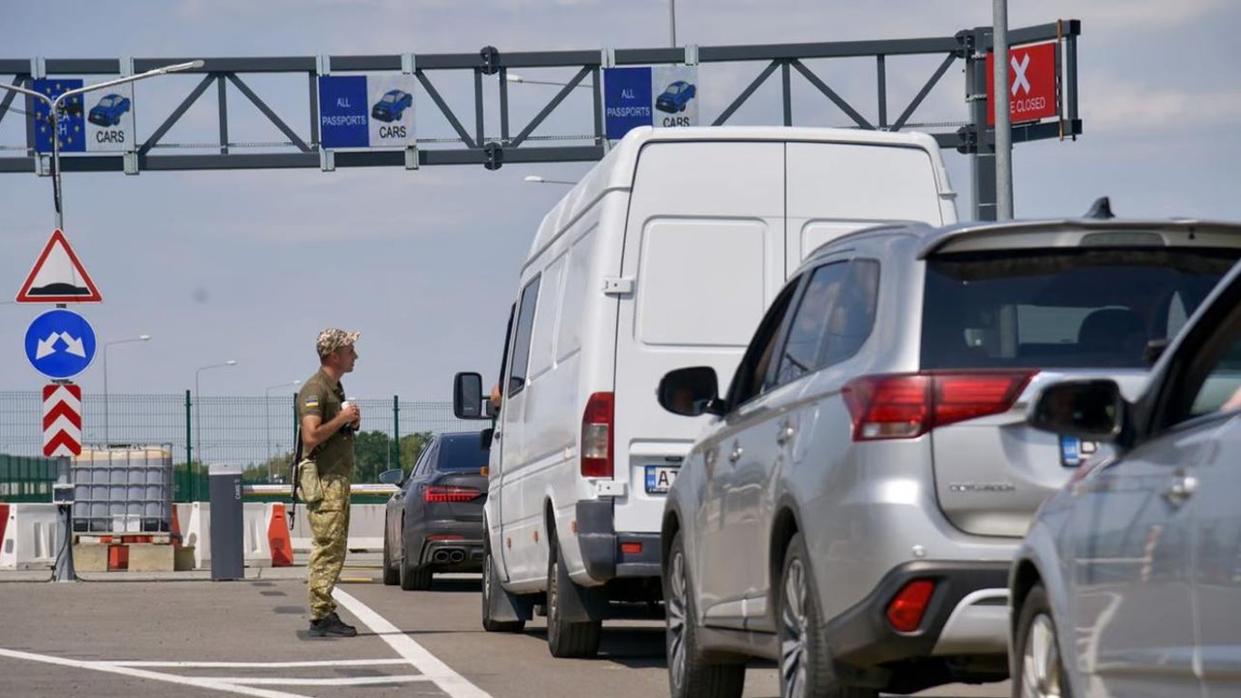 Очереди на границе Украины 19 августа — на пунктах пропуска каких стран больше пробок