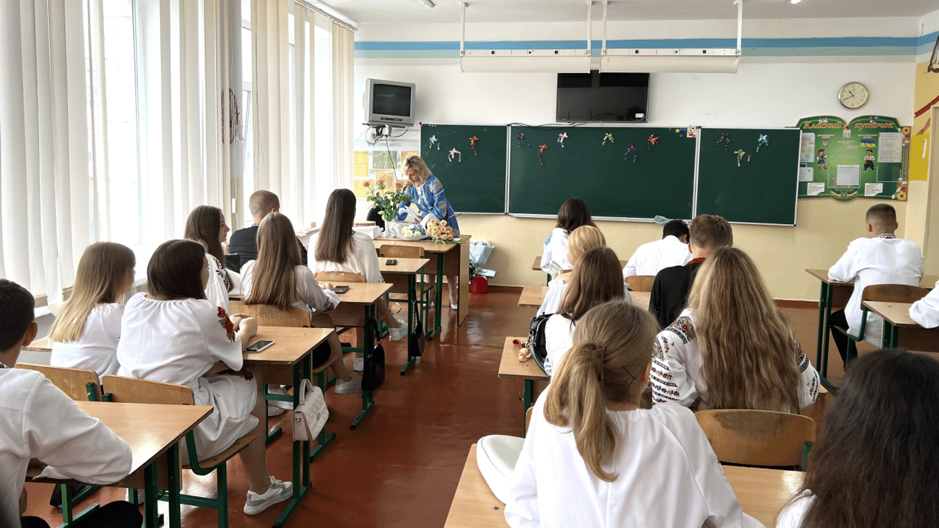 У львівських школах запровадять урок інформаційної гігієни — з чим це пов'язано