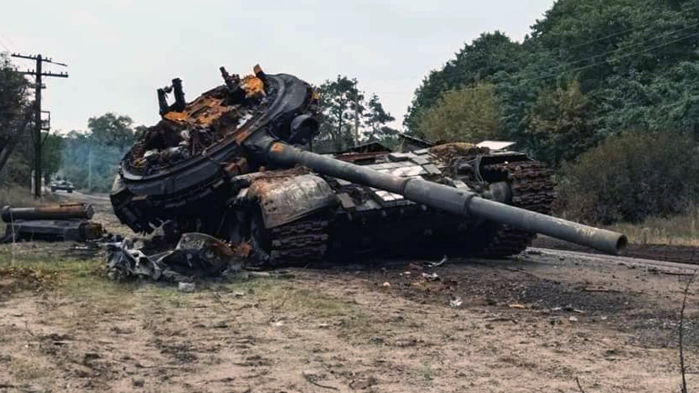Кладбище уничтоженной российской техники в Донецкой области