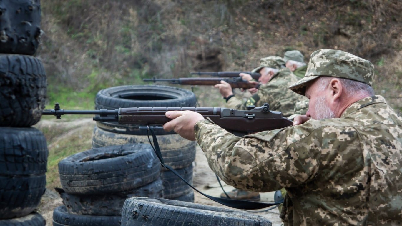 Хто і на яких умовах може добровільно піти в ЗСУ