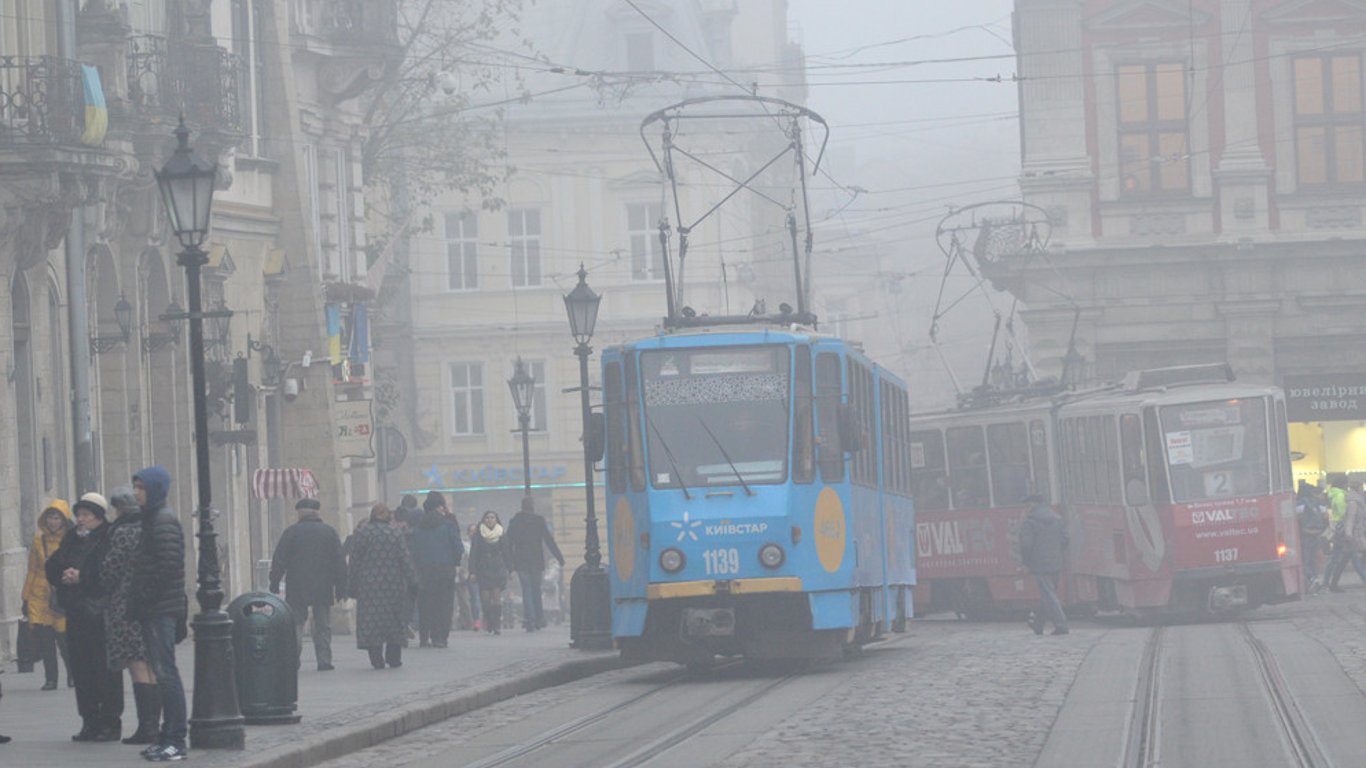 Без опадів, але вже з морозом — якою буде погода на Львівщині 18 жовтня