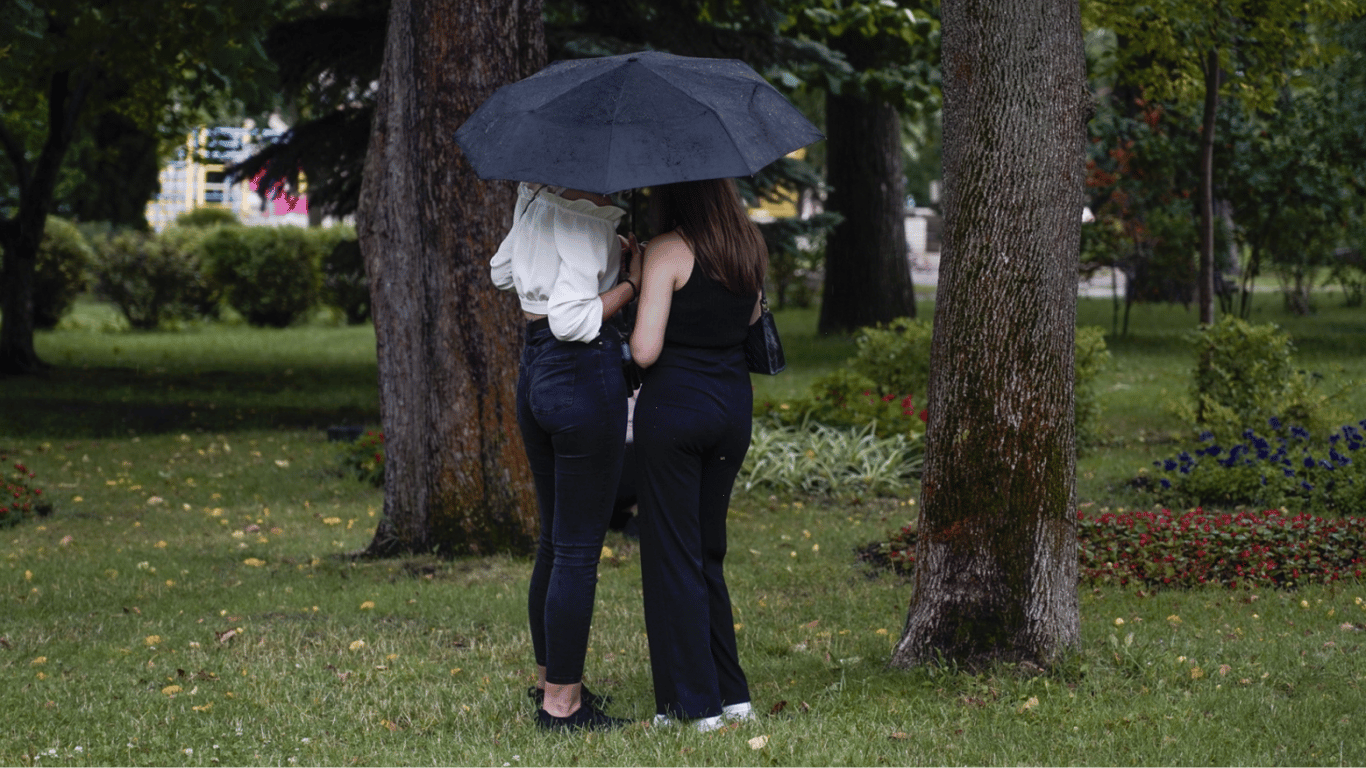 Повітря прогріється до +28°, а дощів поменшає: погода в Україні сьогодні
