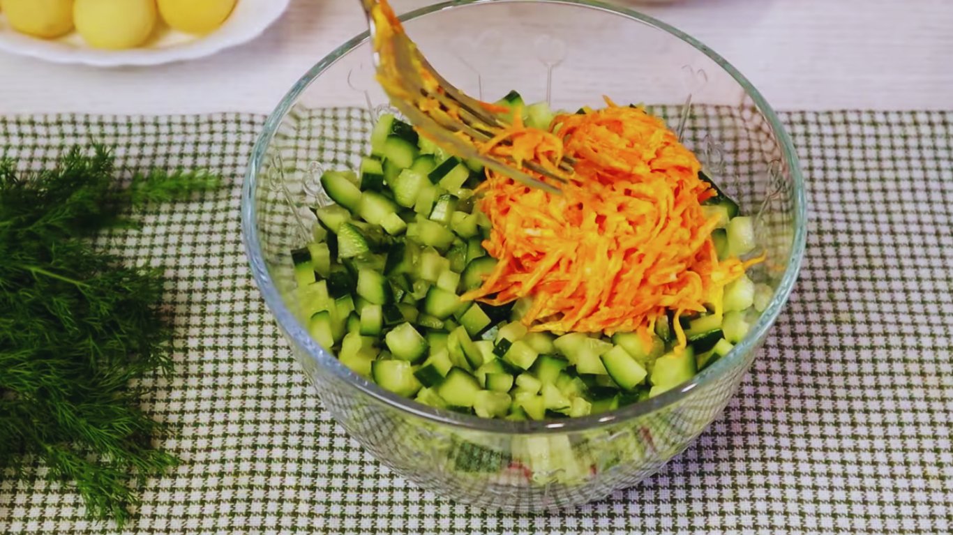 салат з крабовими паличками