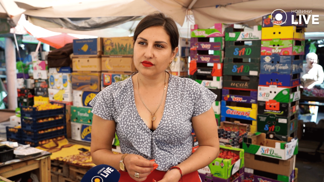 Продавчиня Рената про збір полуниці цього року