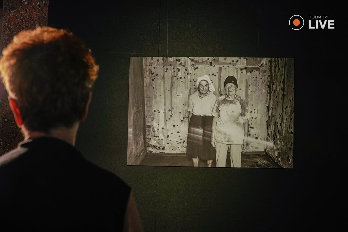 Фотовыставка посвящена годовщине подрыва Каховской дамбы