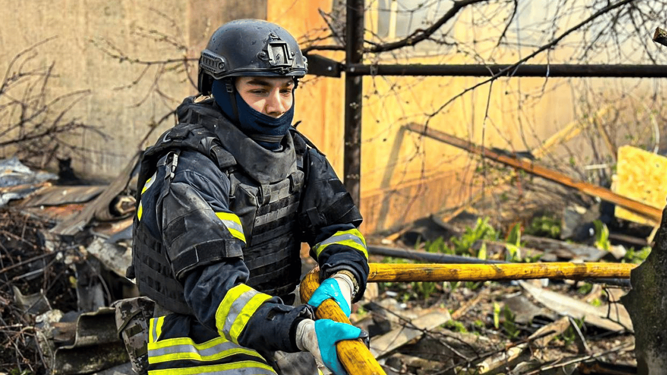 Четыре человека пострадали из-за российской атаки на Никополь