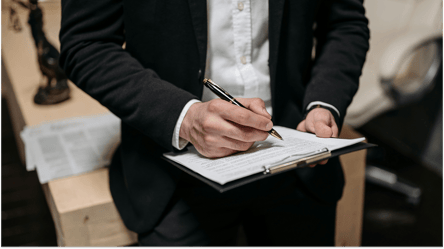 Заповіт чи спадщина за законом — який варіант вигідніший - 285x160