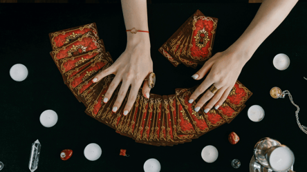 Гороскоп на 10 грудня за картами Таро для всіх знаків Зодіаку - 290x160