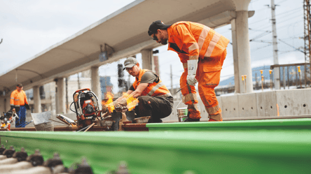 У світі вперше збудували рейки на основі водню — що це означає - 285x160