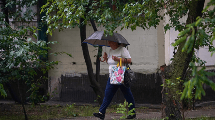 Жара сменится дождями — прогноз погоды в Украине на завтра - 285x160