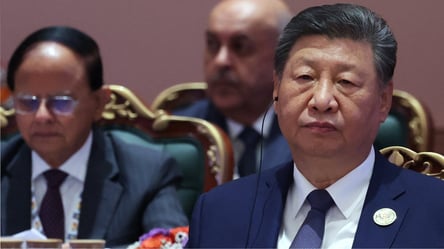 Китай будує перший у світі корабель-носій для гігантських дронів - 290x166
