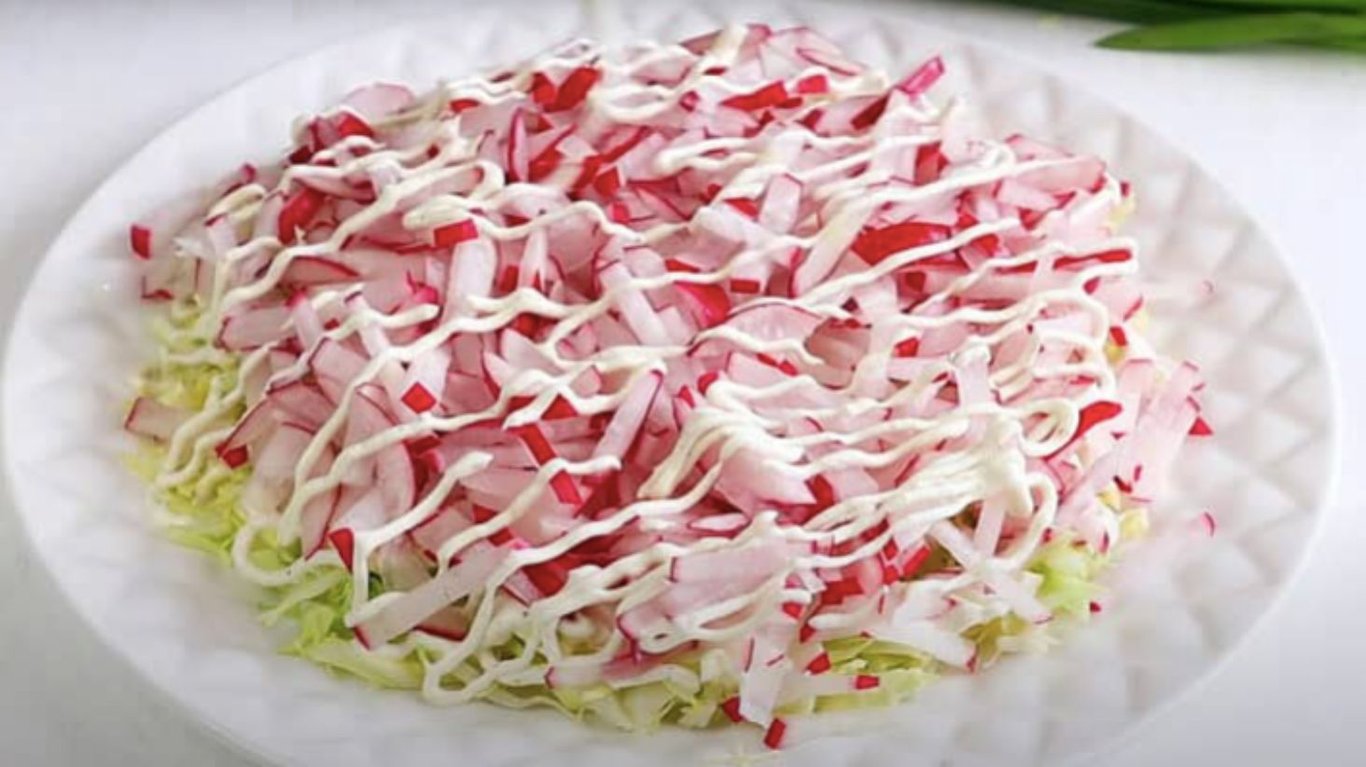 салат на Великдень, який багатий смак, дешевий за складом