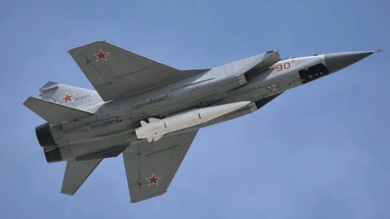 В Україні масштабна тривога через зліт МіГ-31К: РФ запустила ракету