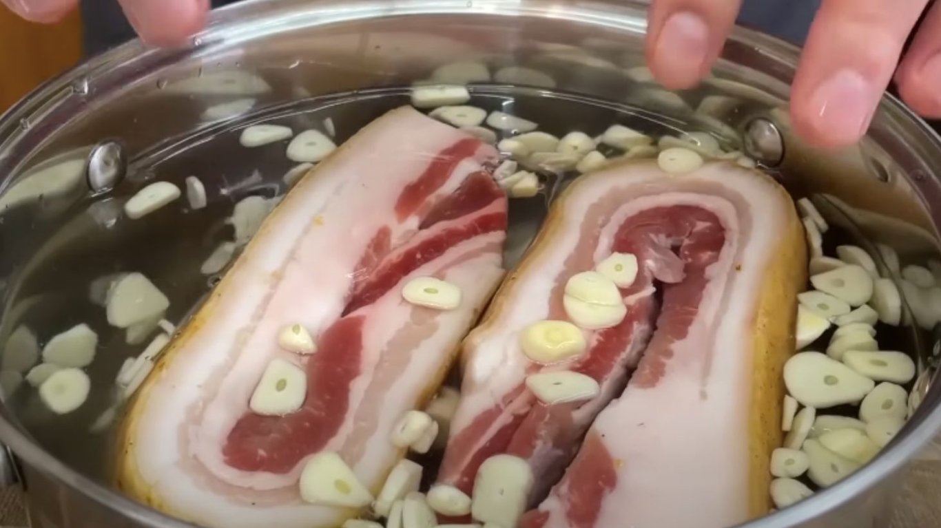 сало по-українськи за рецептом тата, закуска в спеціях