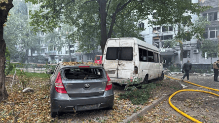 Росіяни вдарили ракетою по багатоповерхівці у Дніпрі — Філатов - 290x166