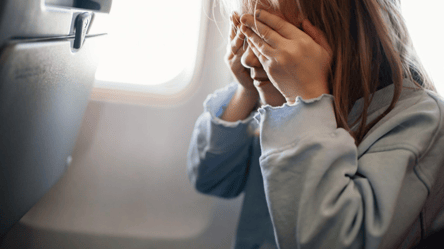 Страх польотів — як заспокоїти себе в літаку - 285x160