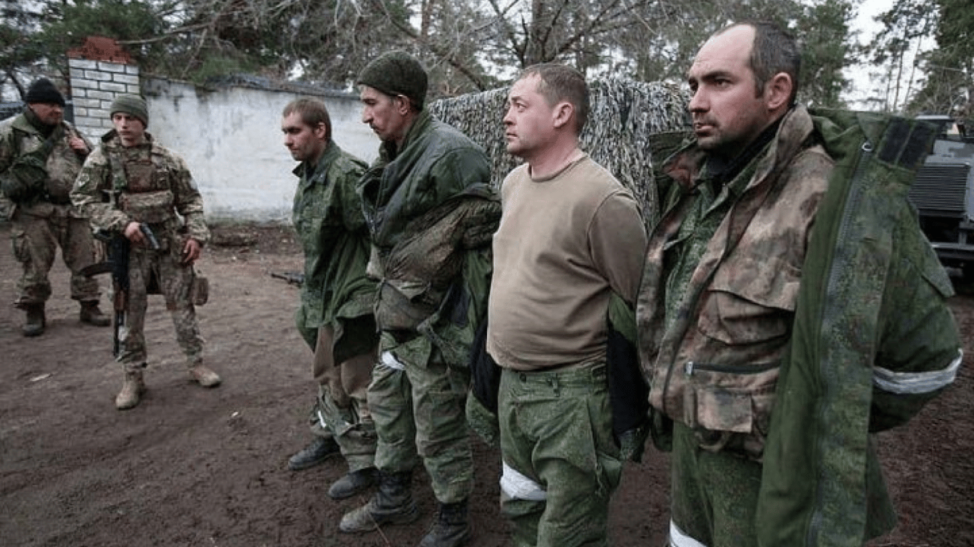 У СтратКомі розповіли, скільки окупантів здалися в полон за добу