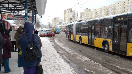 В Киеве возобновляет работу троллейбусный маршрут: подробности - 285x160