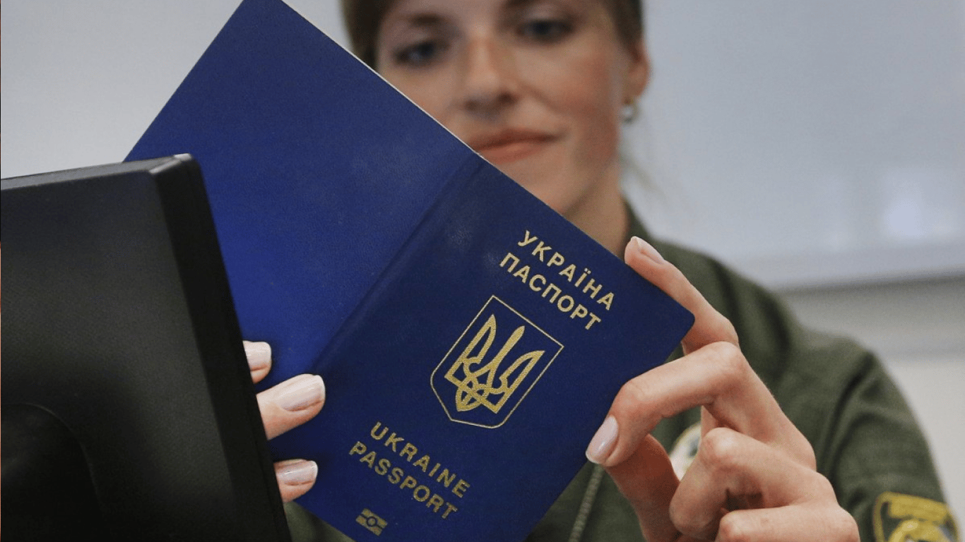 Рада приняла закон о выплате пенсий украинцам с трудовым стажем за границей