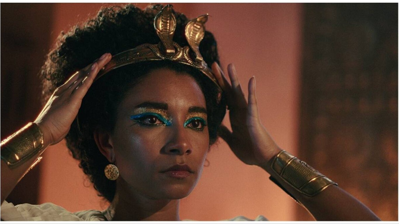 (Не)темнокожая царица Клеопатра — какой она была женщиной и правительницей - 250x140