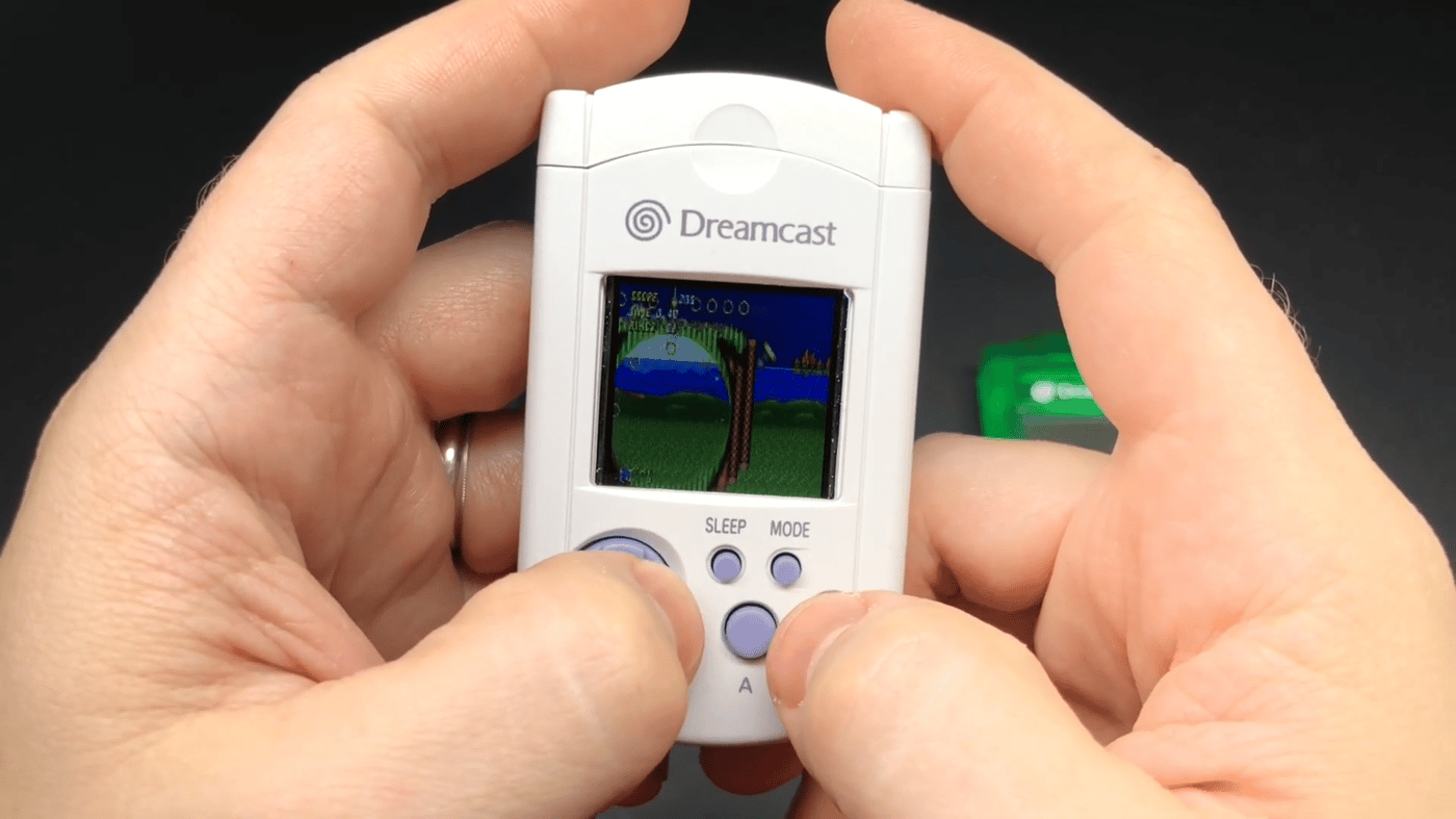 Карта памяти-компаньон Dreamcast VMU