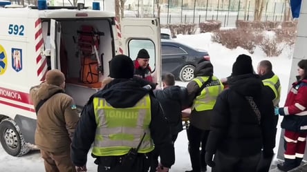 Резня в школе Киева — полиция сообщила первые подробности - 304x171