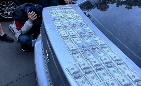 Житель Одесской области предлагал 3000 долларов СБУ
