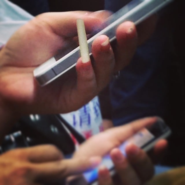 Для чого чоловіки відрощують ніготь на мізинці