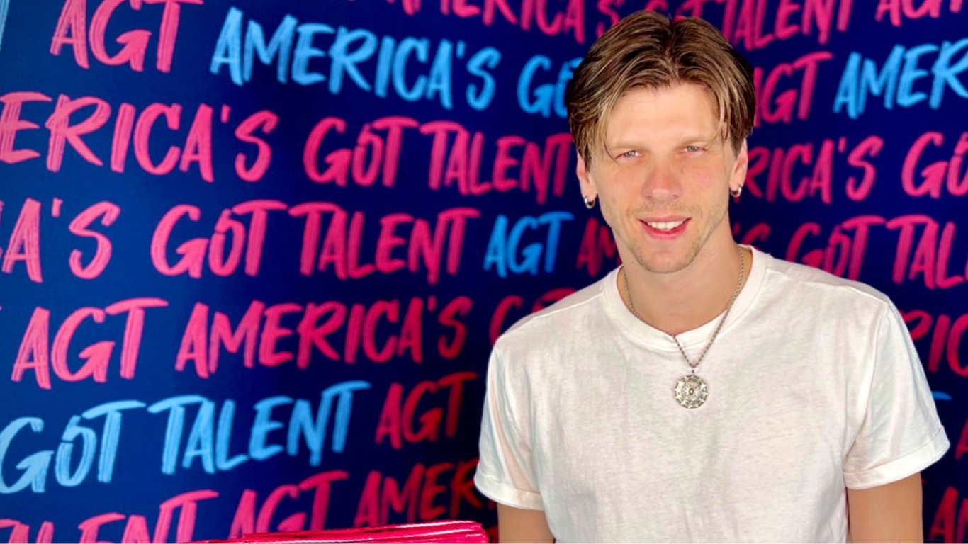Украинский хореограф покорил шоу America's Got Talent патриотическим номером