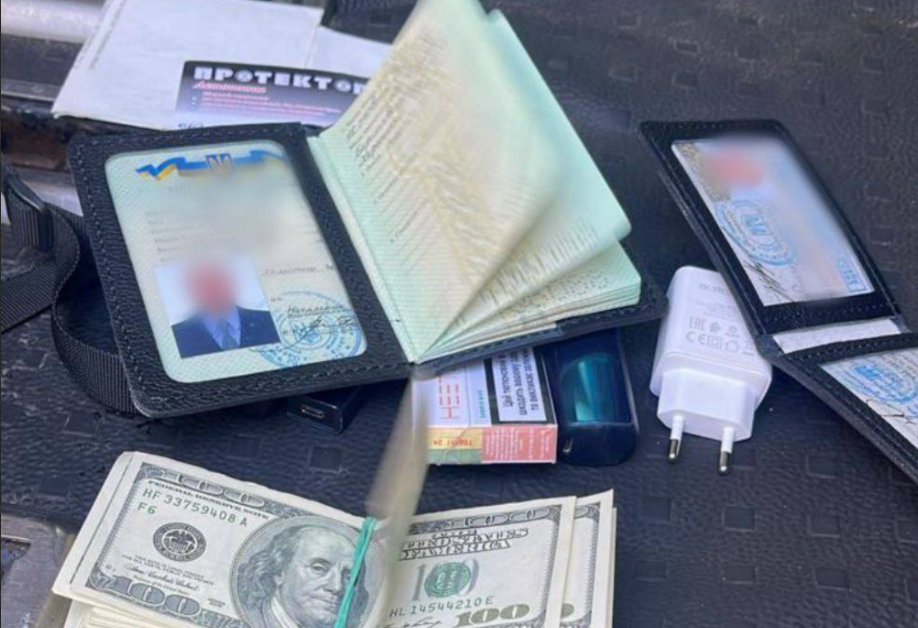 Затримали сержанта на Одещины за хабар.