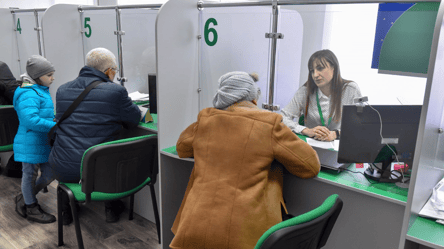 Пенсія не прийде — кому заморозили виплати з 1 січня 2026 року - 285x160