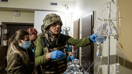 "Азов" шукає бойових медиків — скільки будуть платити - 285x160