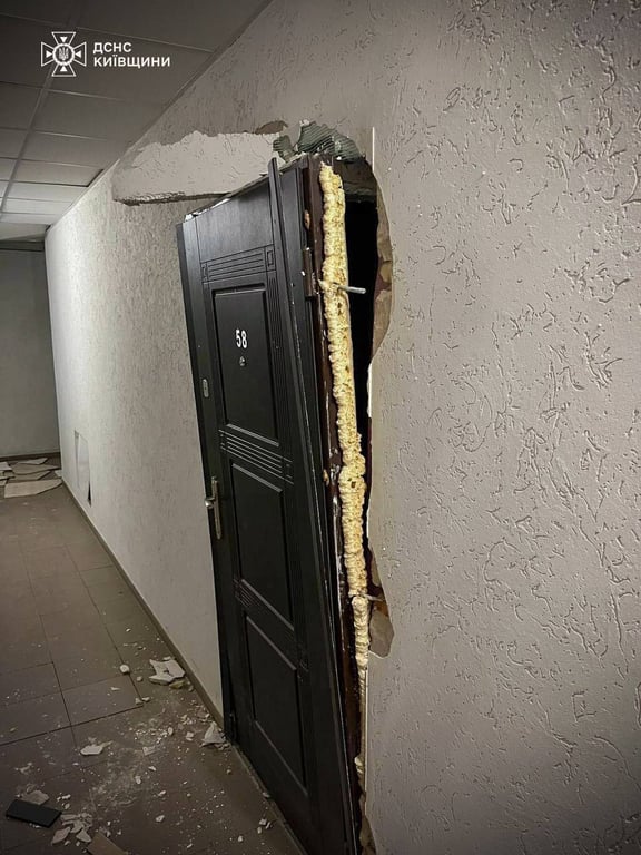 Повреждения после взрыва в квартире в Ирпене 25 января