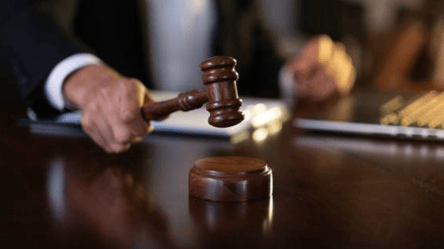 В Одесі чоловік ударив працівника ТЦК ножем — як покарав суд - 285x160