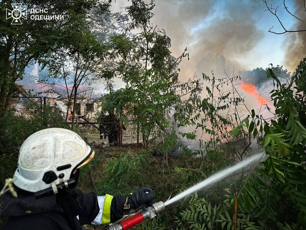 Нічна атака на Одещину — з'явилися фото наслідків - фото 9