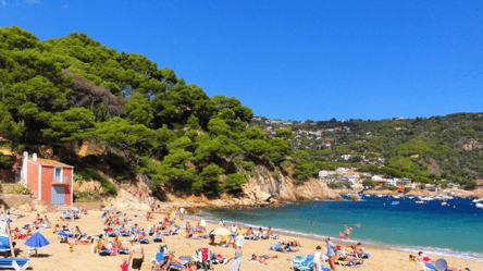 Що не можна робити на пляжі в Іспанії: основні правила - 285x160