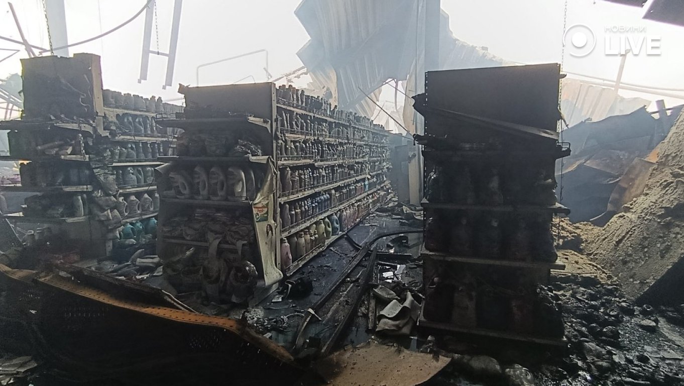 Удар РФ по Епіцентру в Одесі