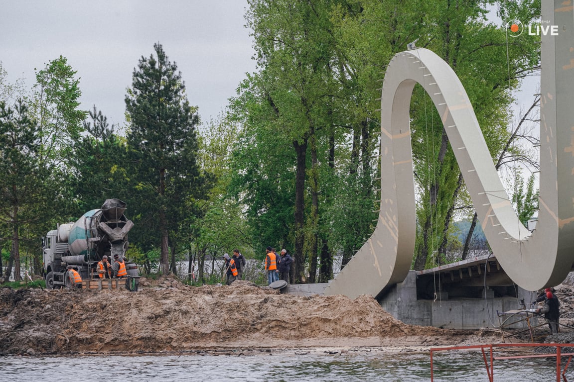 Що відомо про будівництво мосту Хвиля у Києві