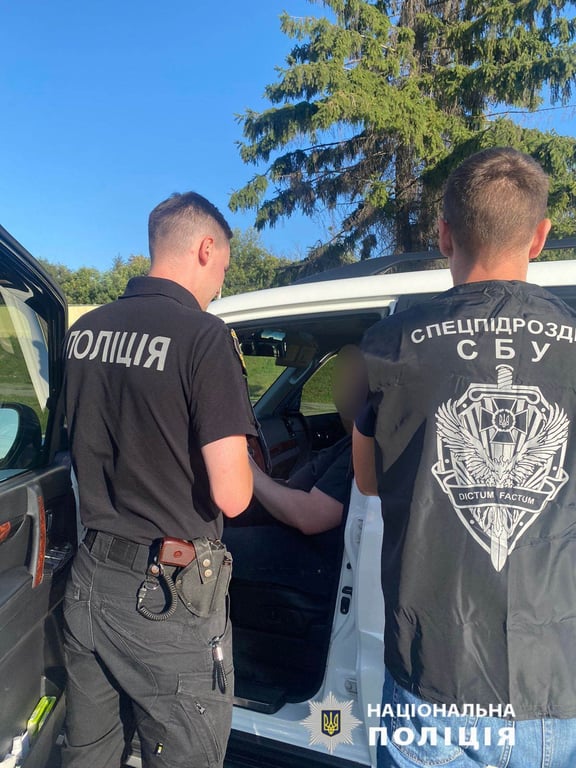 затримання чоловіка у Харкові