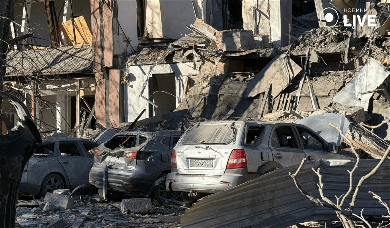 Удар по середмістю — як одесити пережили сьогоднішню атаку РФ - фото 4