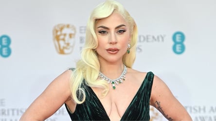 Леди Гага показала первое фото фильма "Джокер 2", в котором она играет Харли Квинн - 285x160